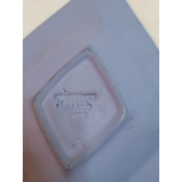 Vintage Wedgwood Blue Jasperware, Set of 3 Card Suit dishes - Picture 8 of 8